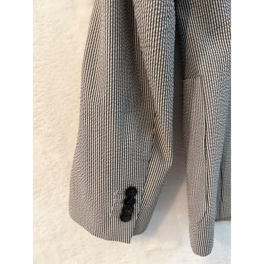 Banana Republic Seersucker Blazer Mens 44R Tailored Slim Fit Black White Striped